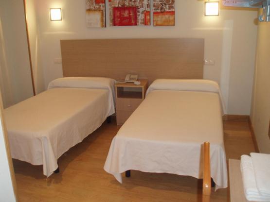 Hostal Francisco Salinas Burgo Δωμάτιο φωτογραφία