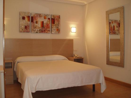 Hostal Francisco Salinas Burgo Δωμάτιο φωτογραφία